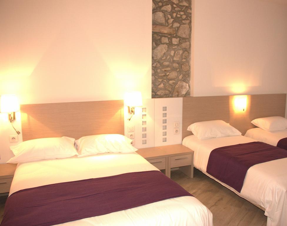 Hotel Terranostra Tarascon-sur-Ariège Szoba fotó