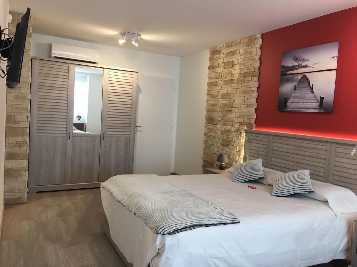 Hotel Terranostra Tarascon-sur-Ariège Kültér fotó